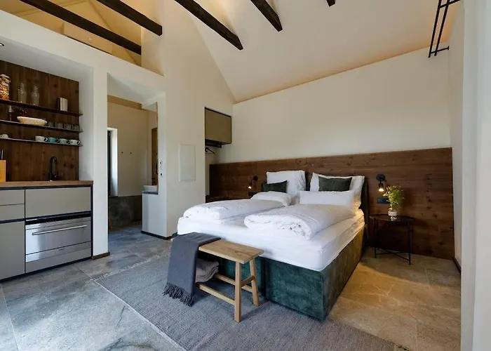 Luxus Kellerstoeckl Mit Privatem Hot Tub * Straden