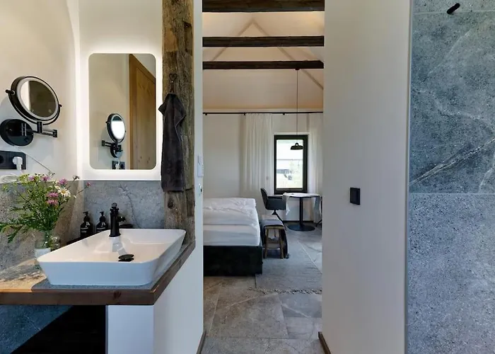 Luxus Kellerstoeckl Mit Privatem Hot Tub 샬레 Straden